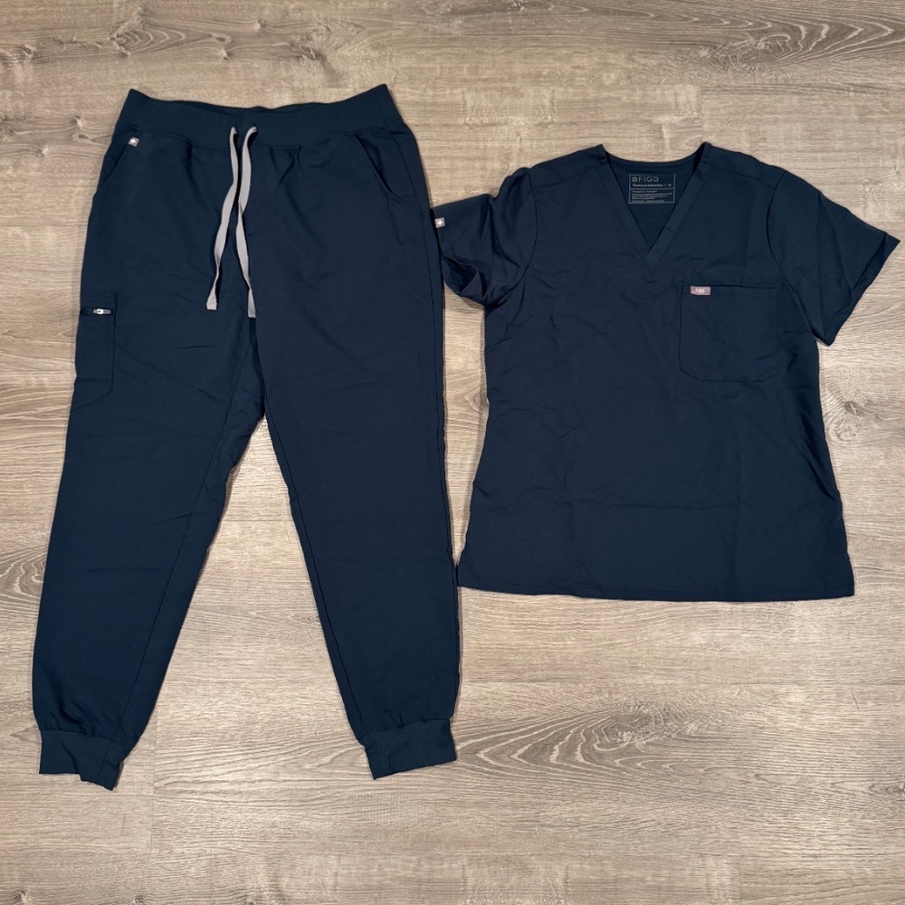 FIGS LIMITED EDITION Catarina One-Pocket Scrub Top and Zamora Jogger Scrub Pants